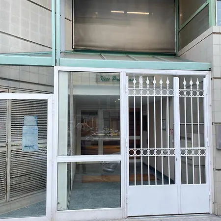 Apartment Sur La Promenade Des Avec Vue Originale A 40 M De La